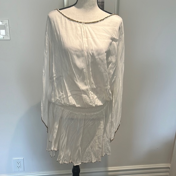 Elan beach coverup - Picture 1 of 7